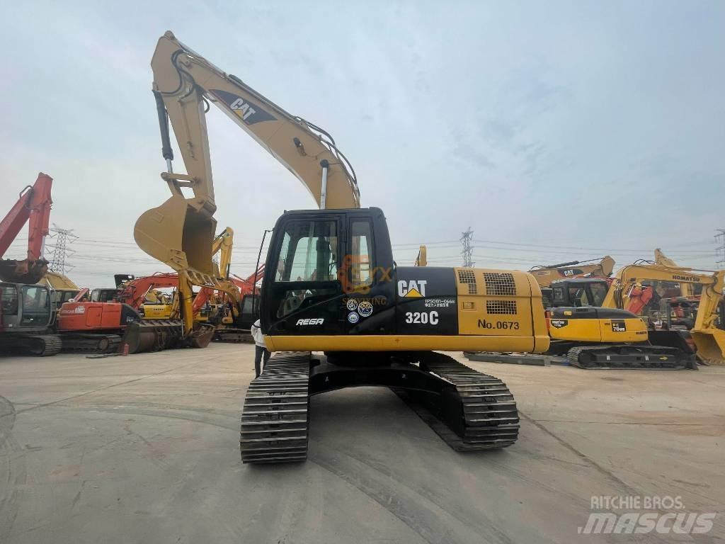 CAT 320 C Верижен екскаватор