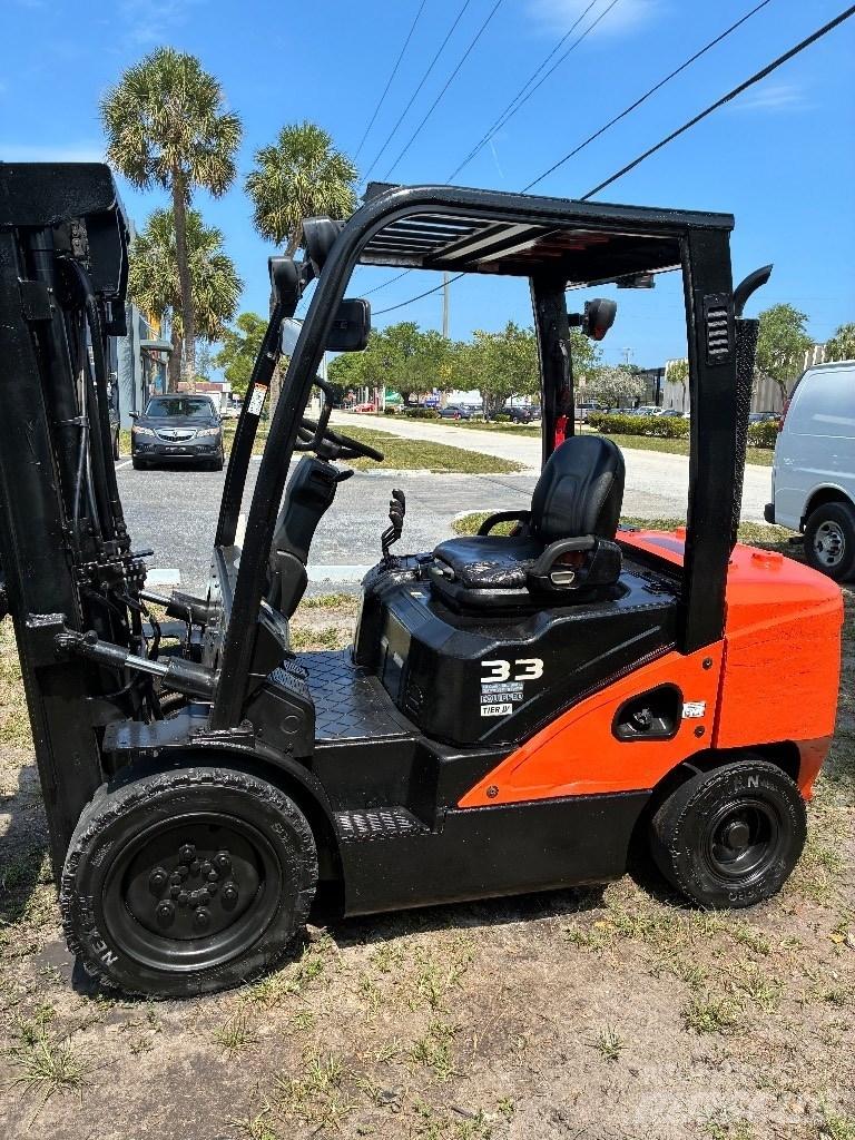 Doosan D 33 S-7 Вилични кари-повдигачи - други