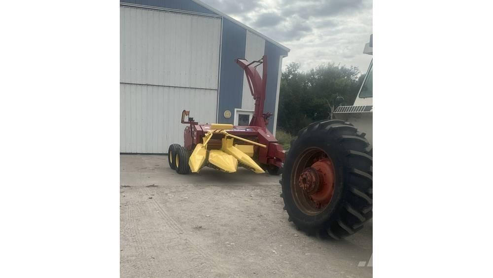 New Holland FP230 Фуражни комбайни