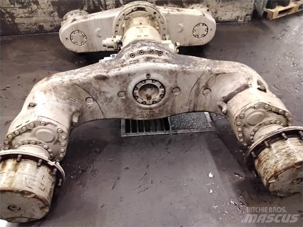 Rottne F18 Предаване