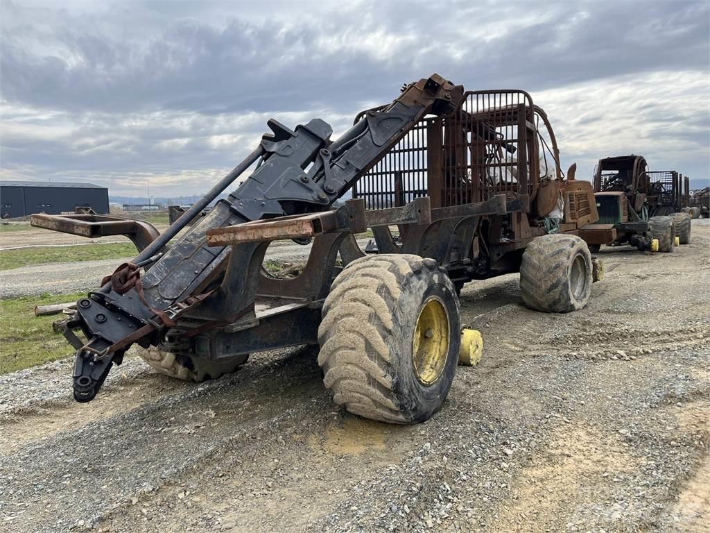 John Deere 1210E Форуардери