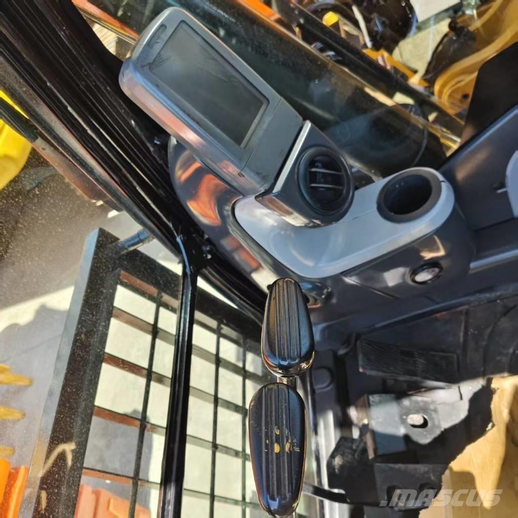CAT 320 D Верижен екскаватор