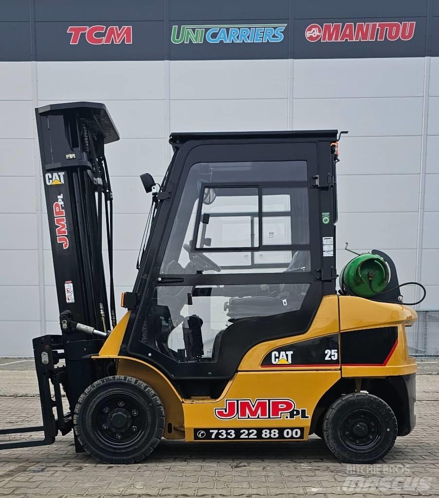 CAT GP 25 NT Камиони с АГУ