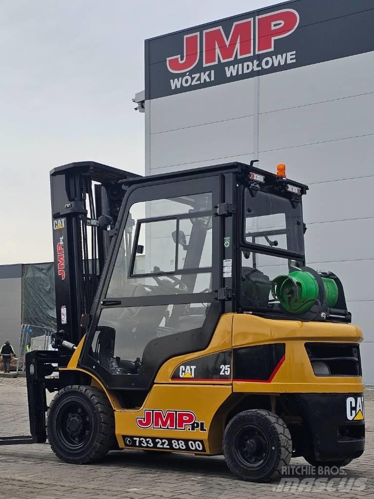 CAT GP 25 NT Камиони с АГУ