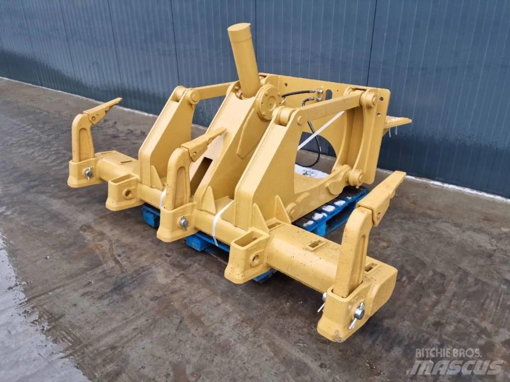 CAT 140GC Скарификатор