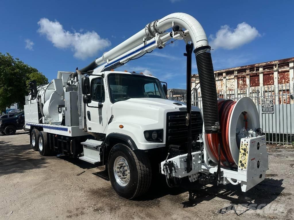 Freightliner 114 SD Комби / вакуум камиони
