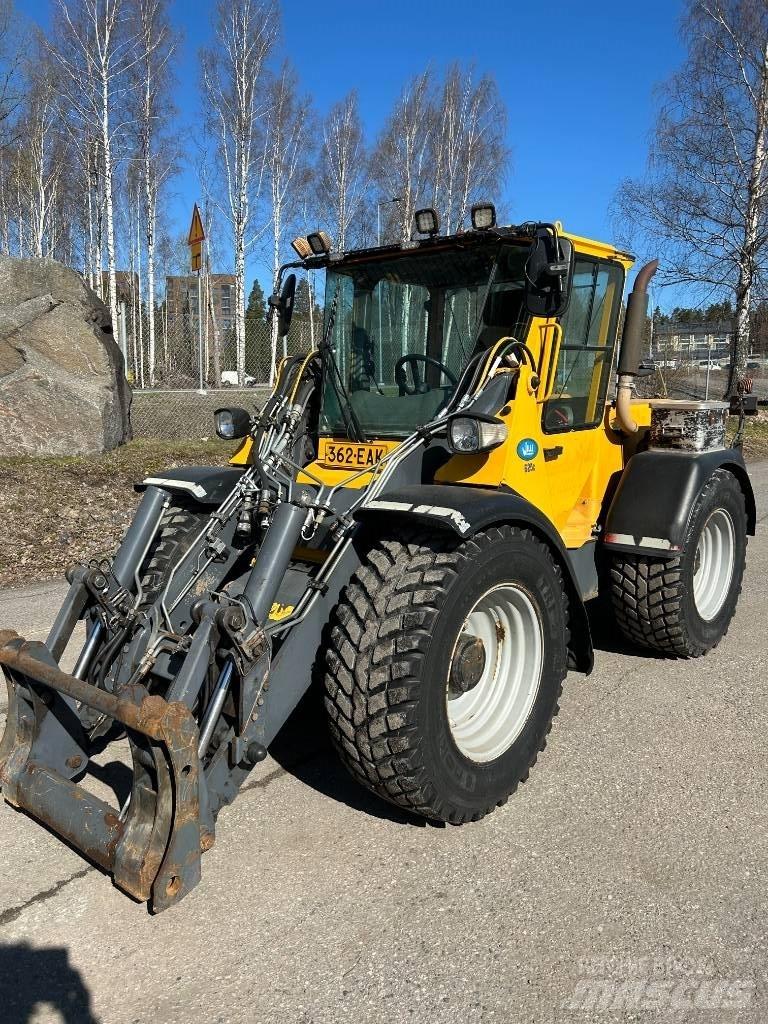 Wille 625C Компактни трактори