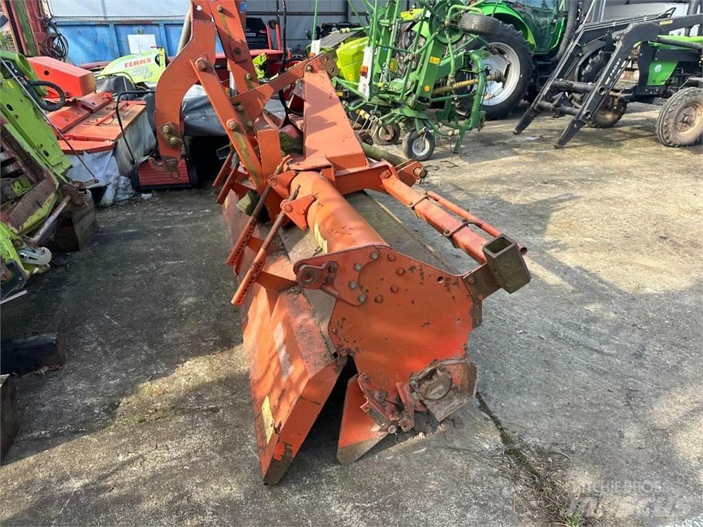 Kuhn EL140N 305 Работа по подготовка на почвата