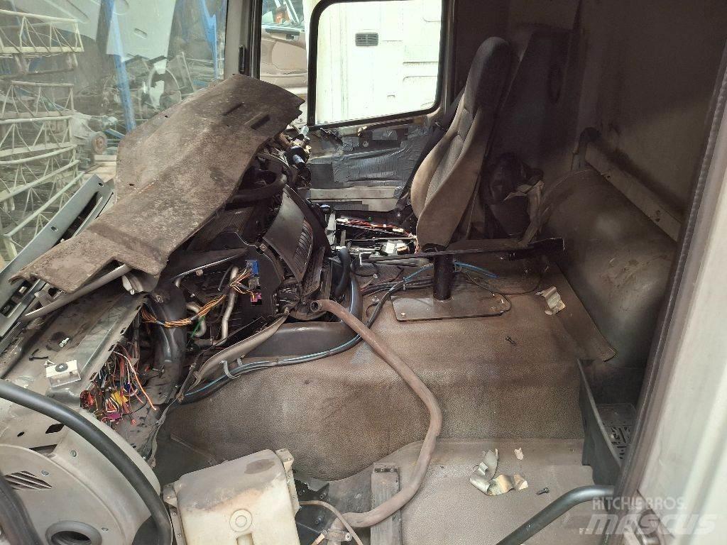 DAF CF 85.360 Кабини