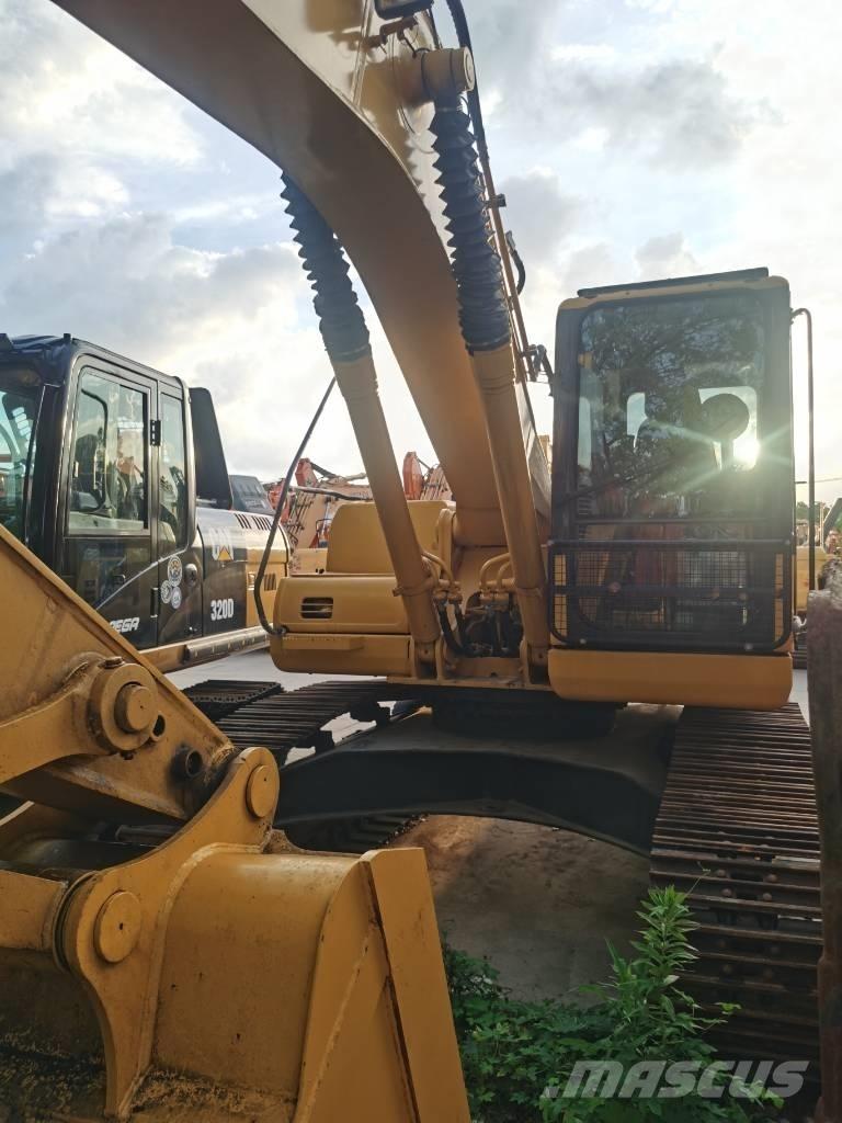 Komatsu PC 220-7 Верижен екскаватор