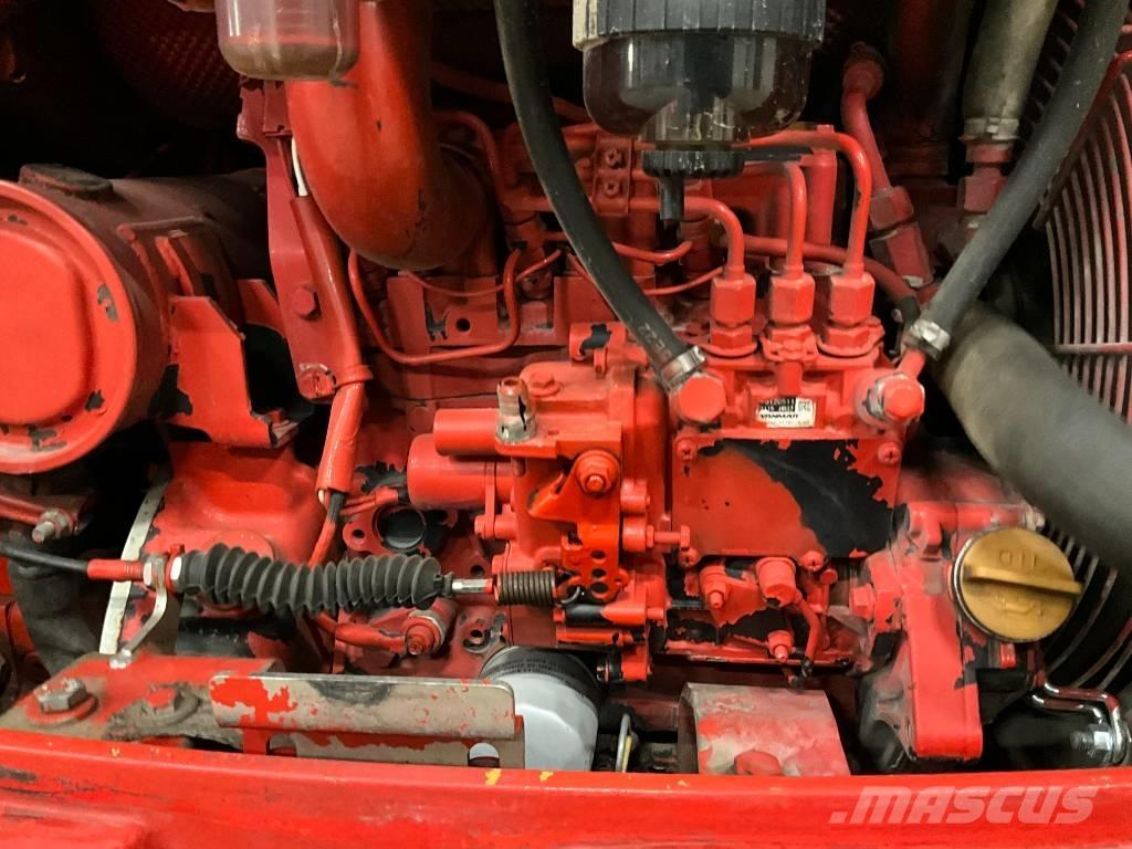 CAT 302.4 D Мини екскаватори < 7 т