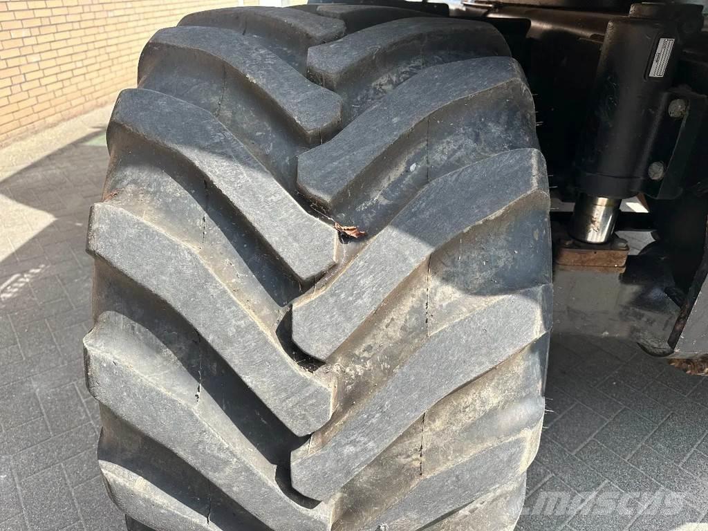 JCB JS145W Колесни екскаватори