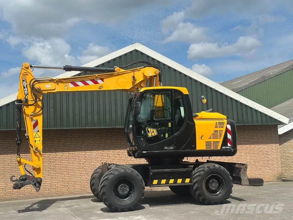 JCB JS145W Колесни екскаватори