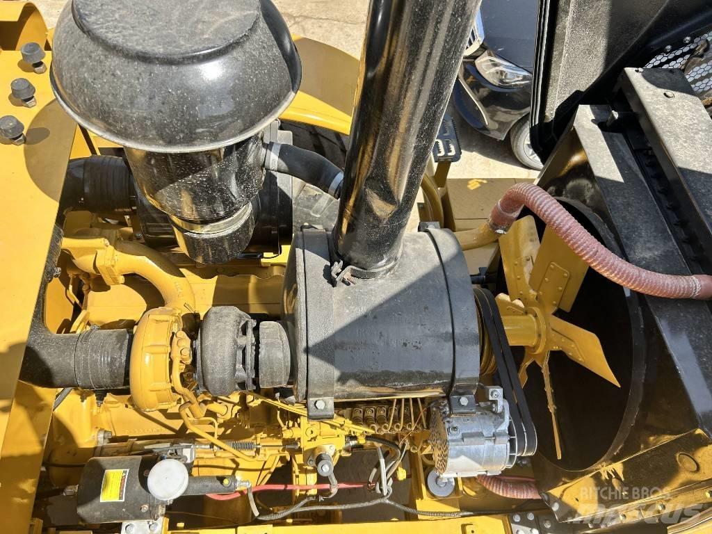 CAT 966 H Колесни товарачи