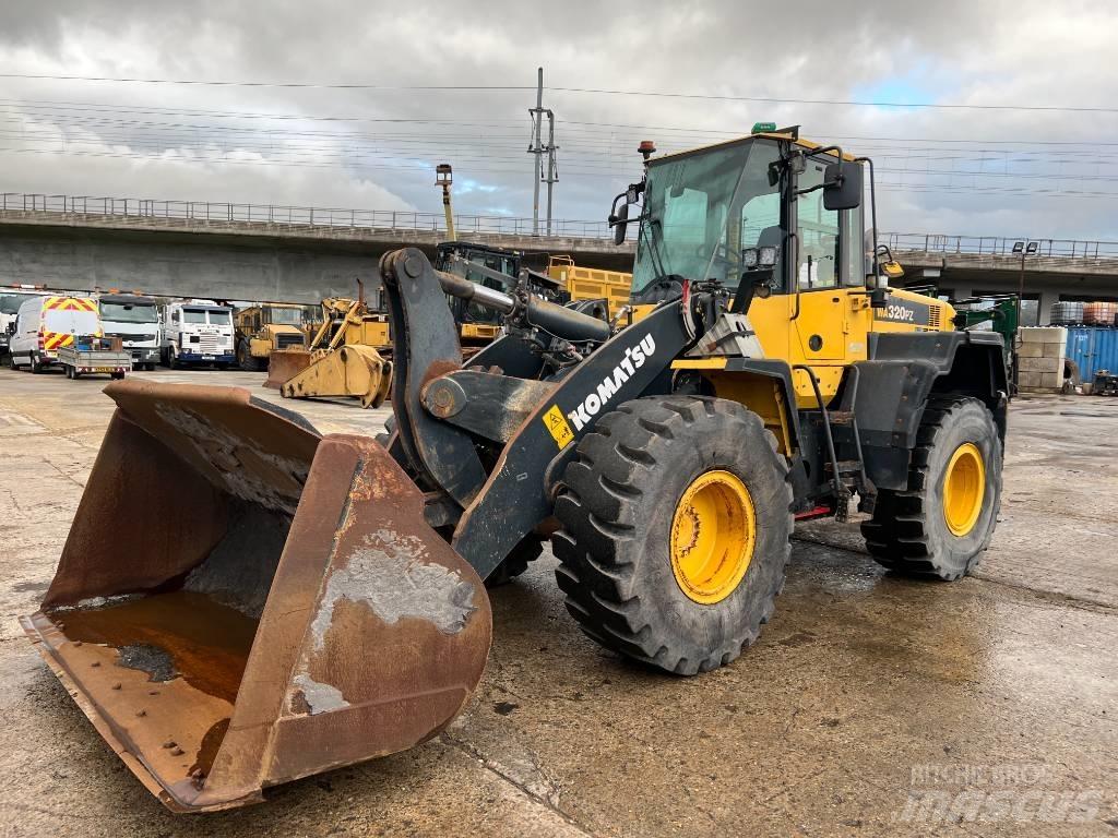 Komatsu WA320PZ-6 Колесни товарачи