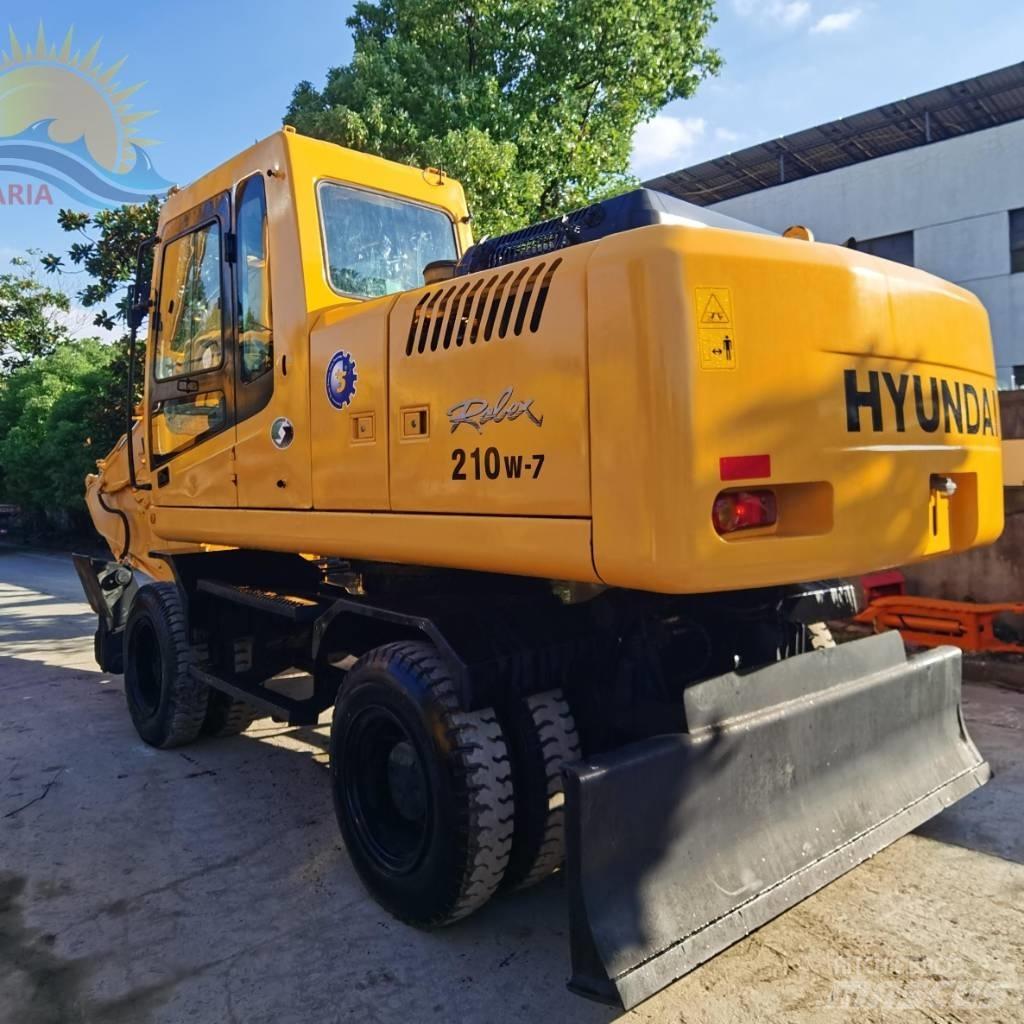Hyundai R 210W-7 Колесни екскаватори
