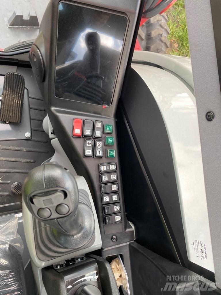 Takeuchi TB295W Колесни екскаватори
