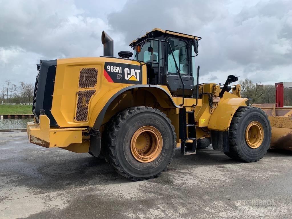 CAT 966 M XE Колесни товарачи