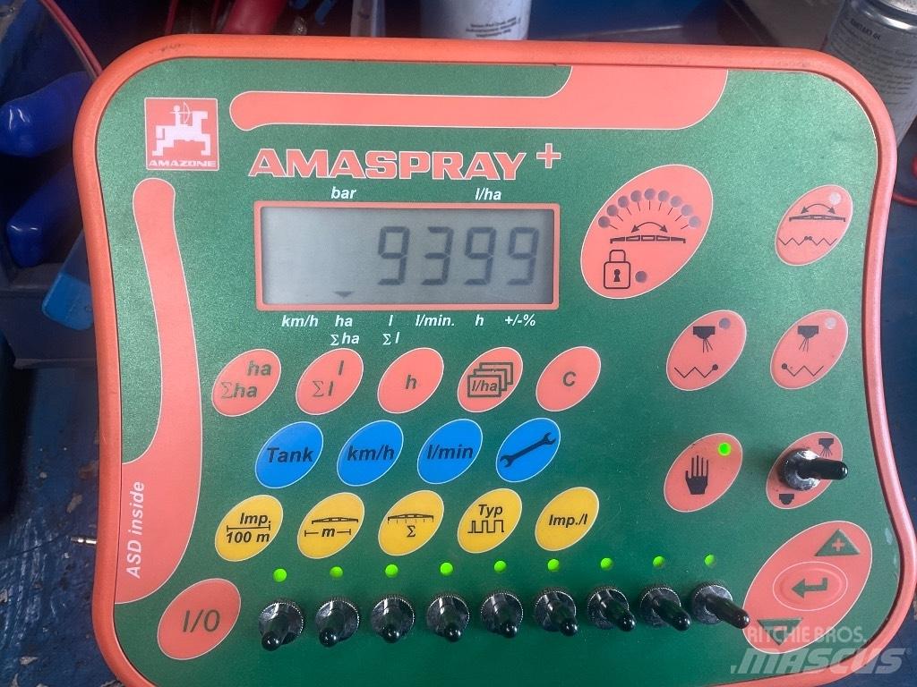 Amazone Ug 3000 Прикачни пръскачки

