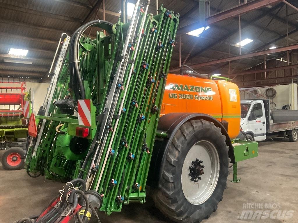 Amazone Ug 3000 Прикачни пръскачки

