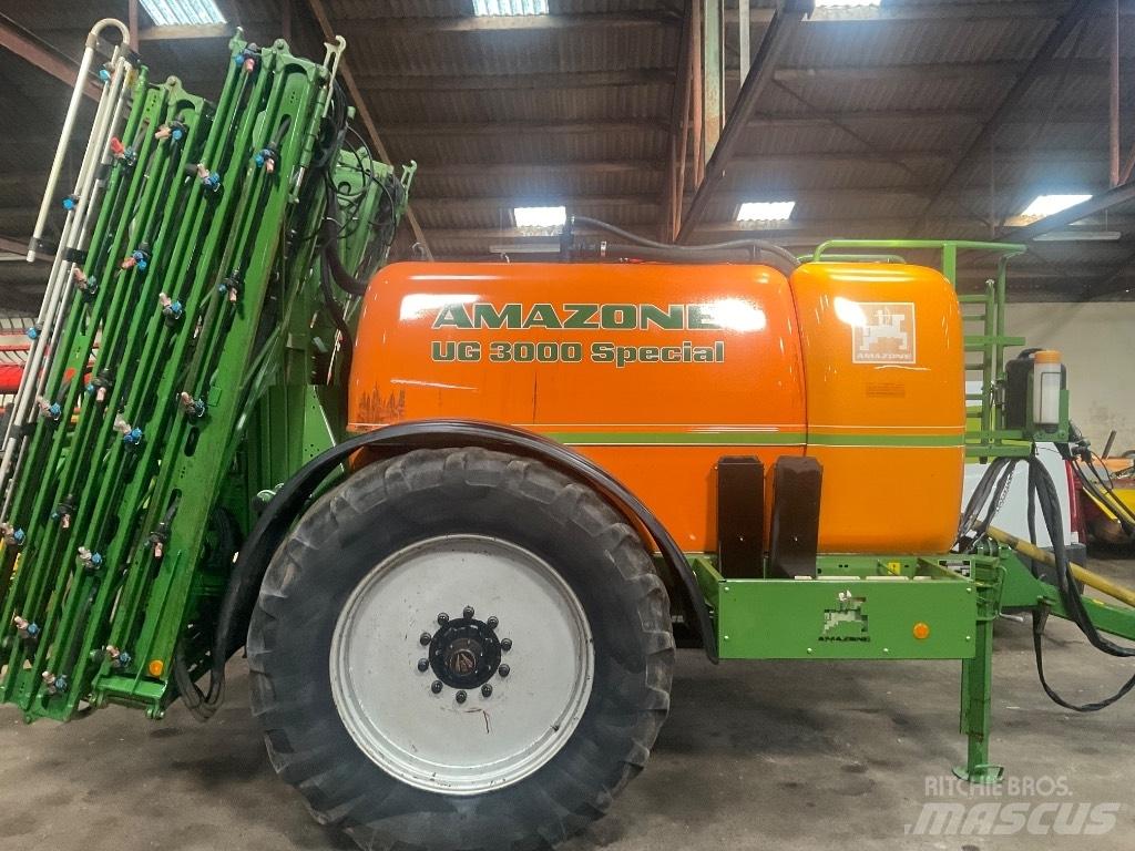 Amazone Ug 3000 Прикачни пръскачки

