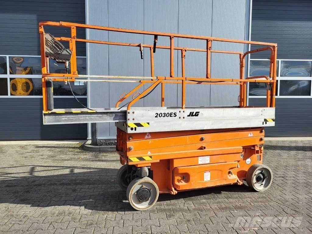 JLG 2030ES Ножични работни платформи