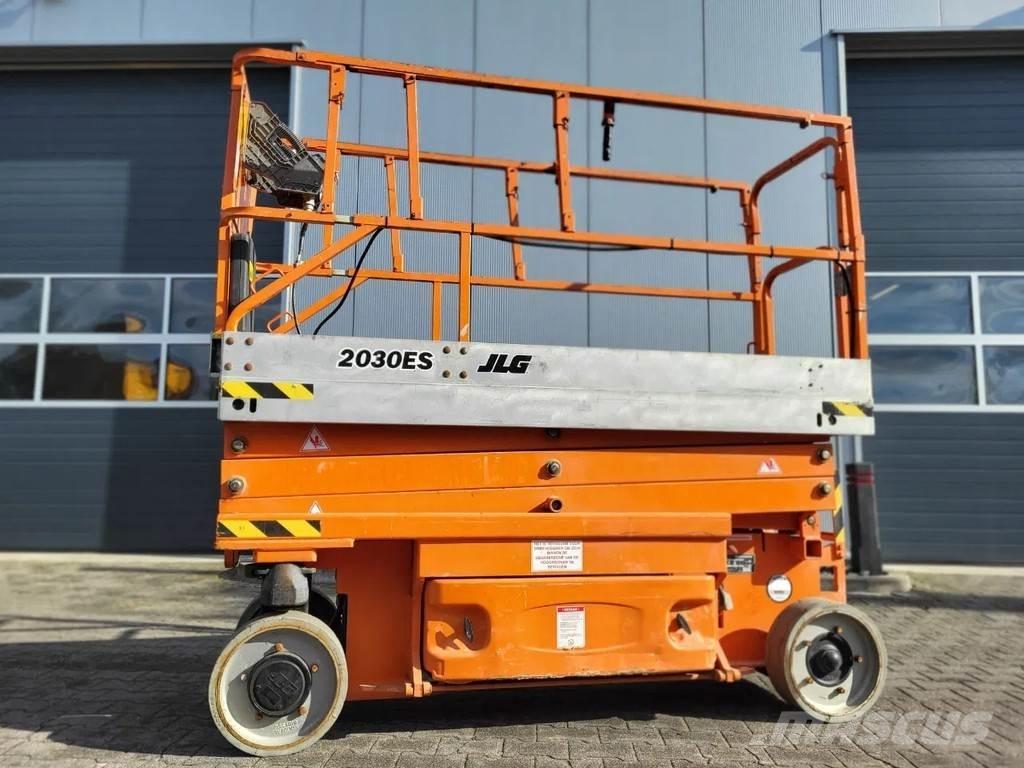 JLG 2030ES Ножични работни платформи