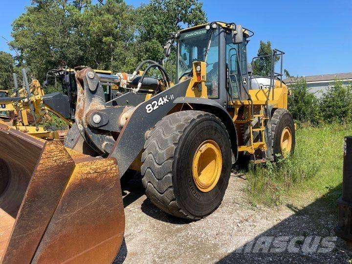 John Deere 824K-II Колесни товарачи