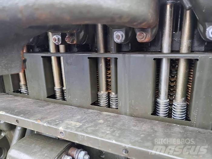 Engines F4L912 Транспорт - Други