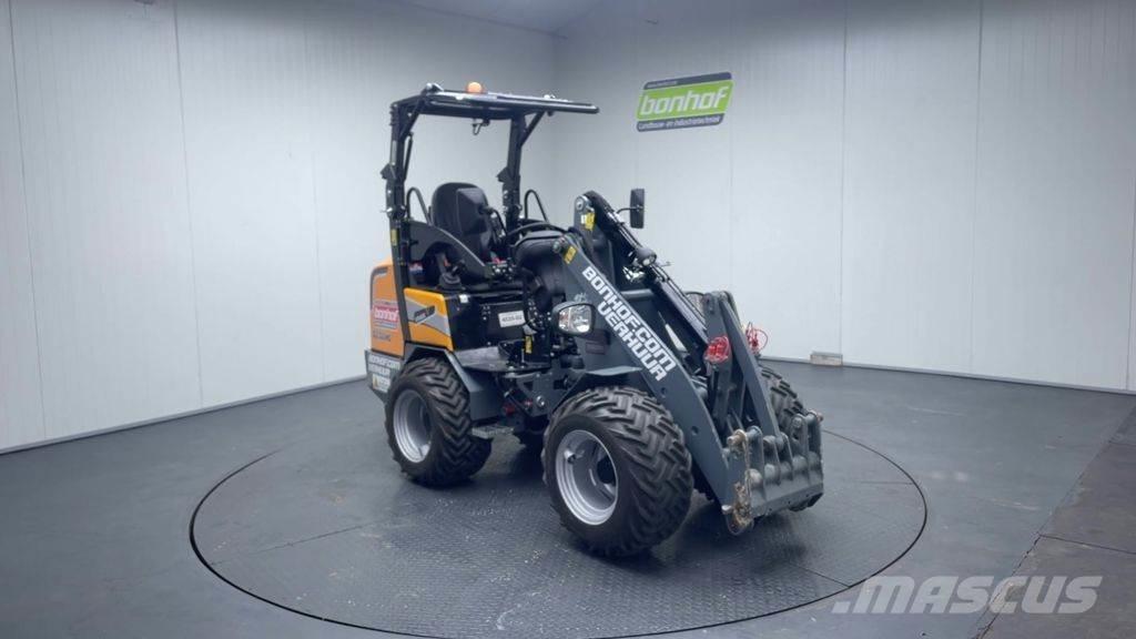 GiANT G2300 HD Колесни товарачи