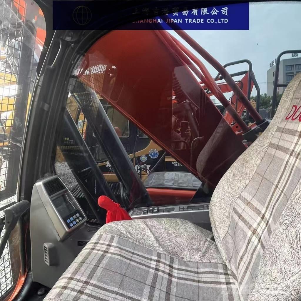 Doosan DX 300 LC Верижен екскаватор
