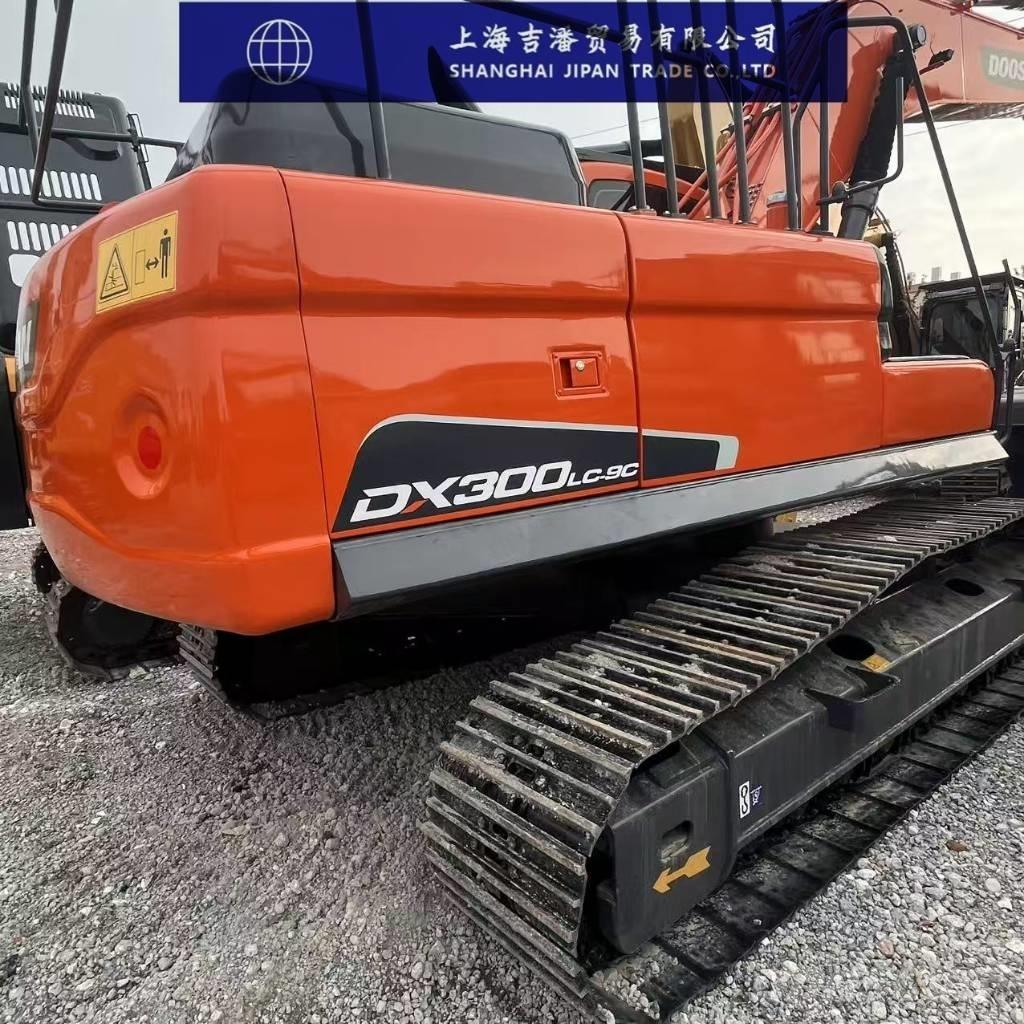 Doosan DX 300 LC Верижен екскаватор