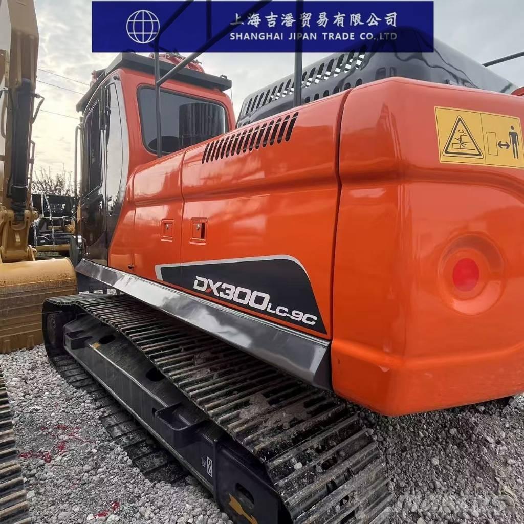 Doosan DX 300 LC Верижен екскаватор