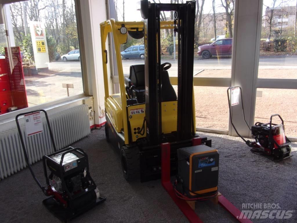 Hyster J2.0XN Електрически вилични кари-повдигачи