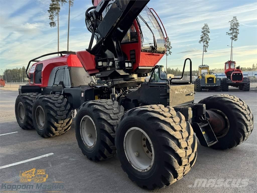 Komatsu 901XC Харвестери