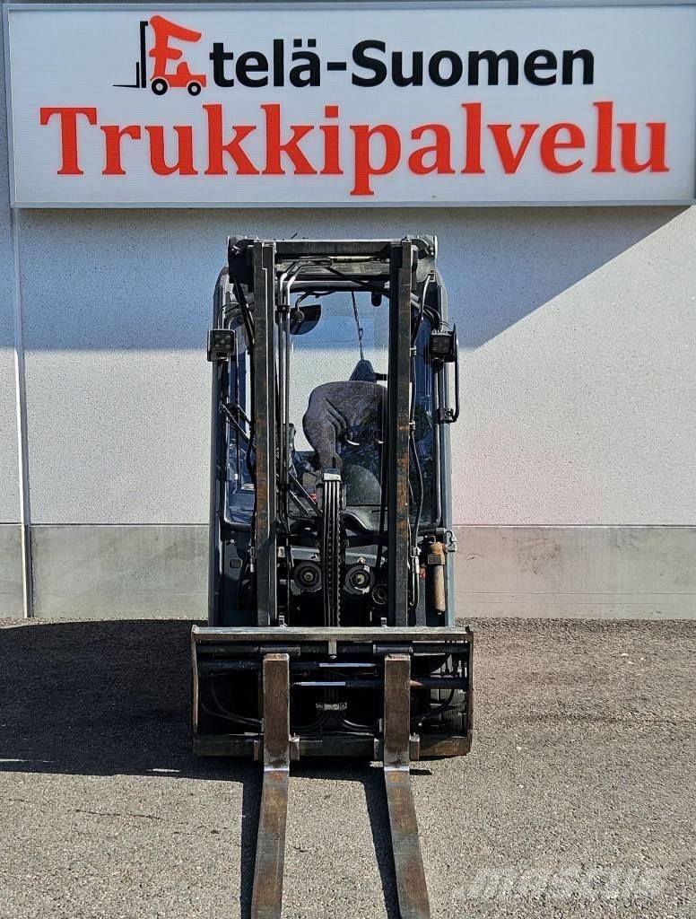 Linde E 20 PL-02 Електрически вилични кари-повдигачи