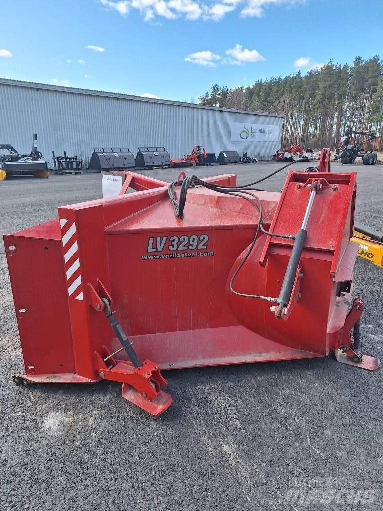 Varila Steel LV 3292 Снегохвъргачки
