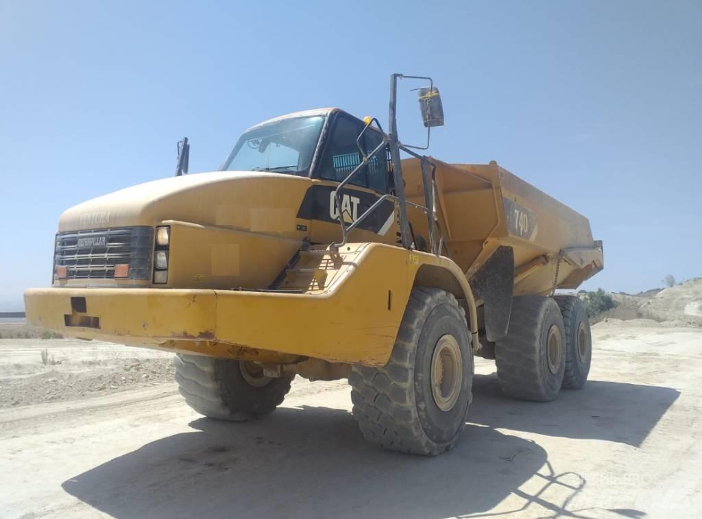 CAT 740 Дъмпери/моторни превозни средства