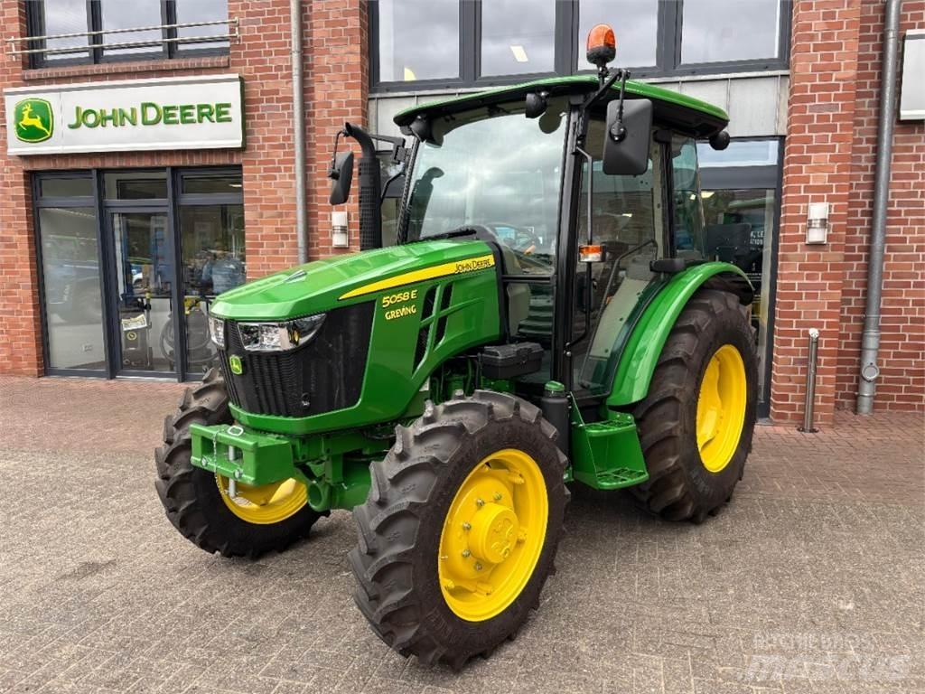 John Deere 5058E Трактори