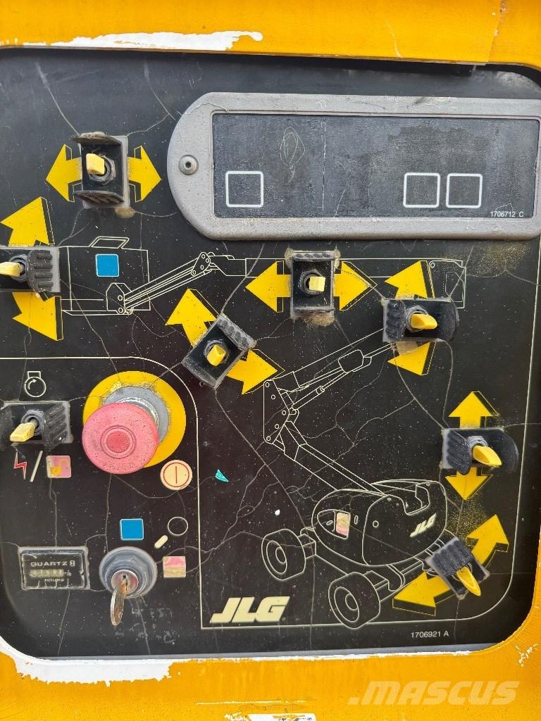 JLG 450 AJ Съчленени стрелови подемници