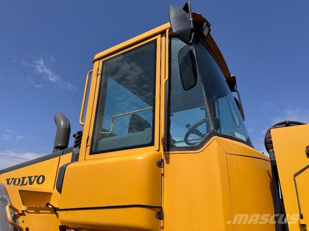 Volvo L 120 E Колесни товарачи