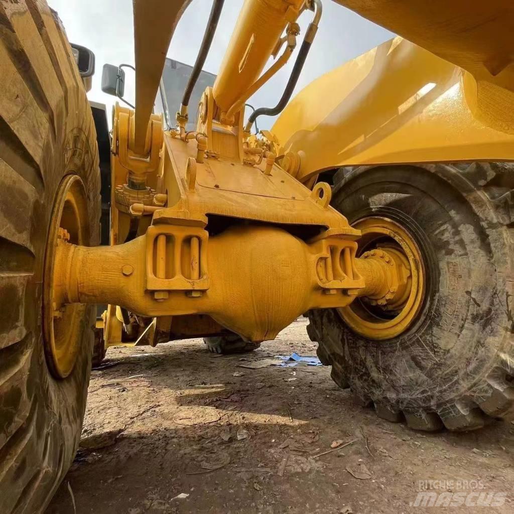 Komatsu WA 500 Колесни товарачи
