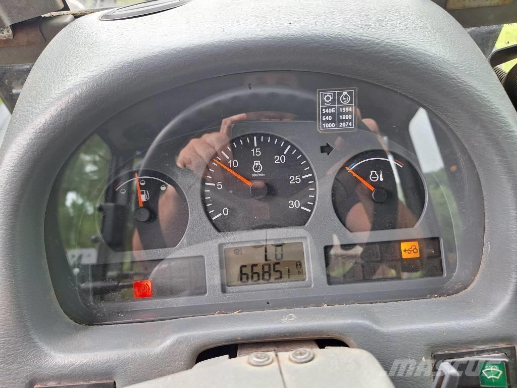Valtra A 95 Трактори