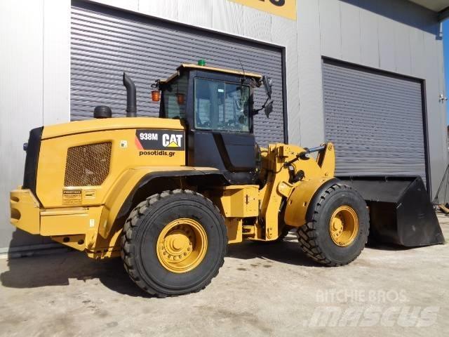 CAT 938M Колесни товарачи