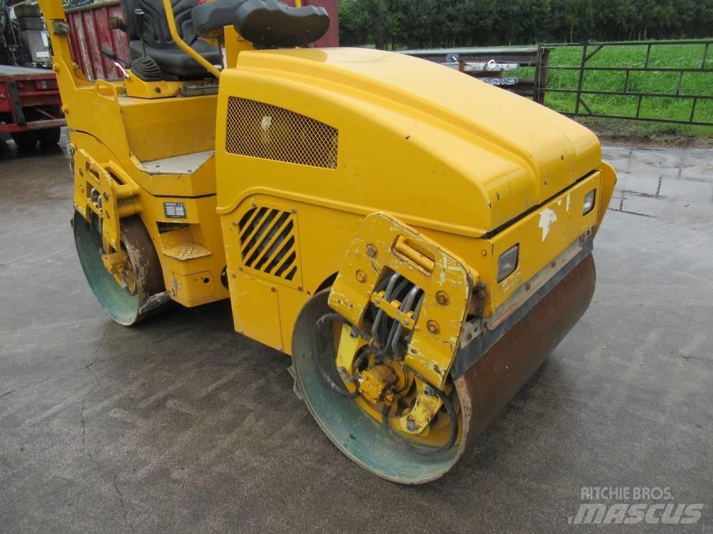 Bomag BW 120 AD-4 Двойни барабанни ролки

