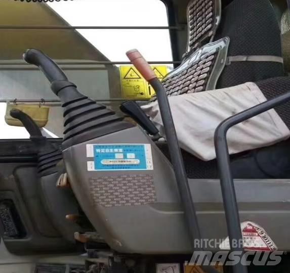 Kato HD 512 V Средни екскаватори 7т - 12т