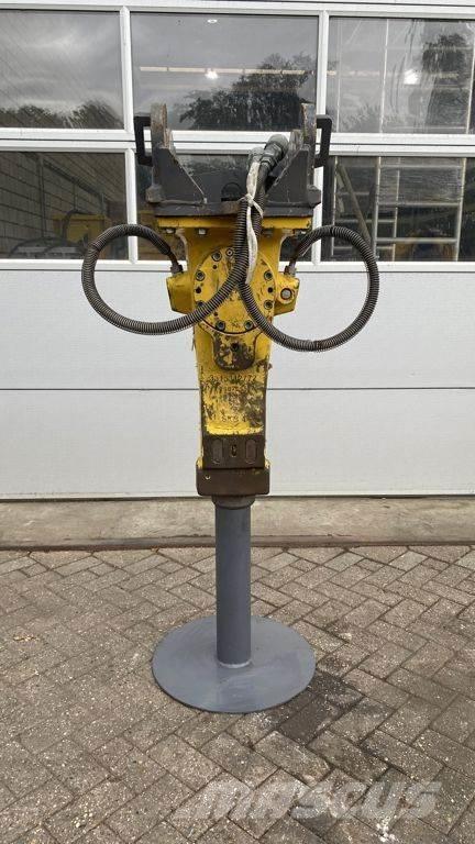 Epiroc SB452 Чукове/Раздробители
