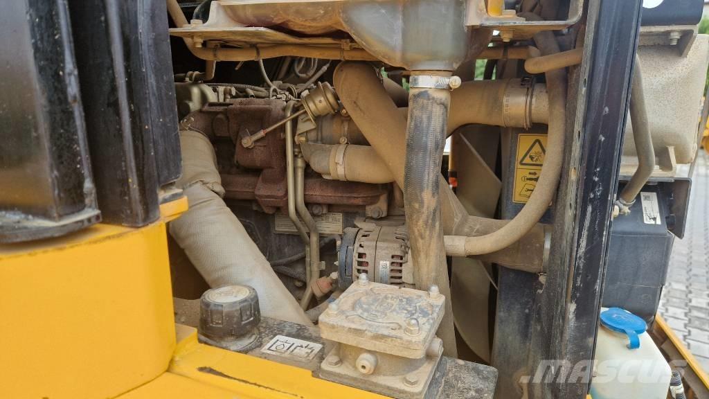 JCB 9TFT Странични самосвали