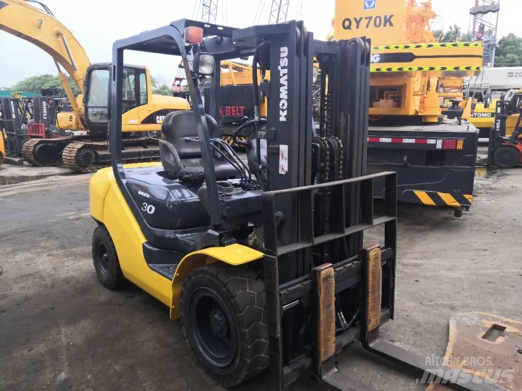 Komatsu 30 Дизелови камиони
