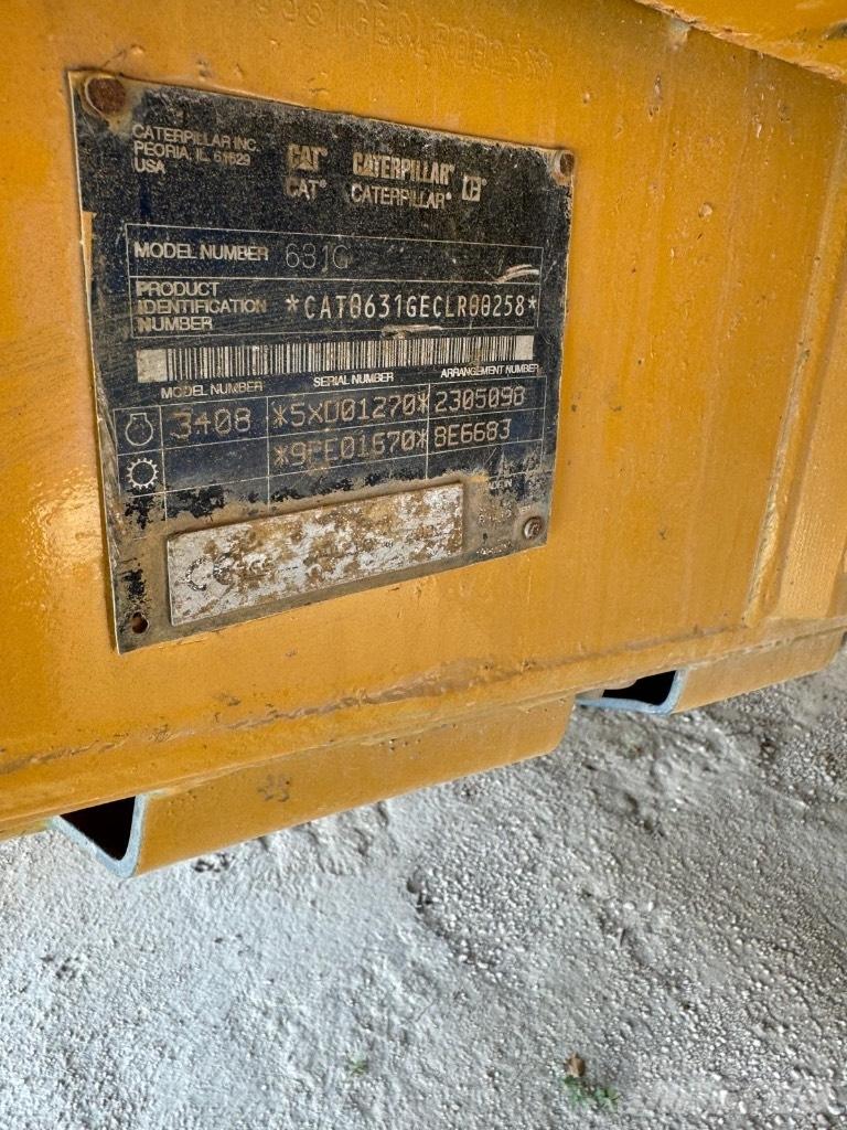 CAT 631 G Скрепери
